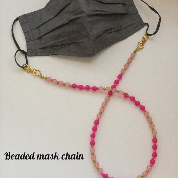 Jewelry - Beaded face mask chain lanyard